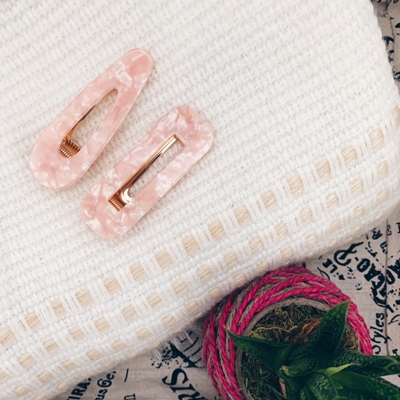 Accessories - Resin Hair Clips